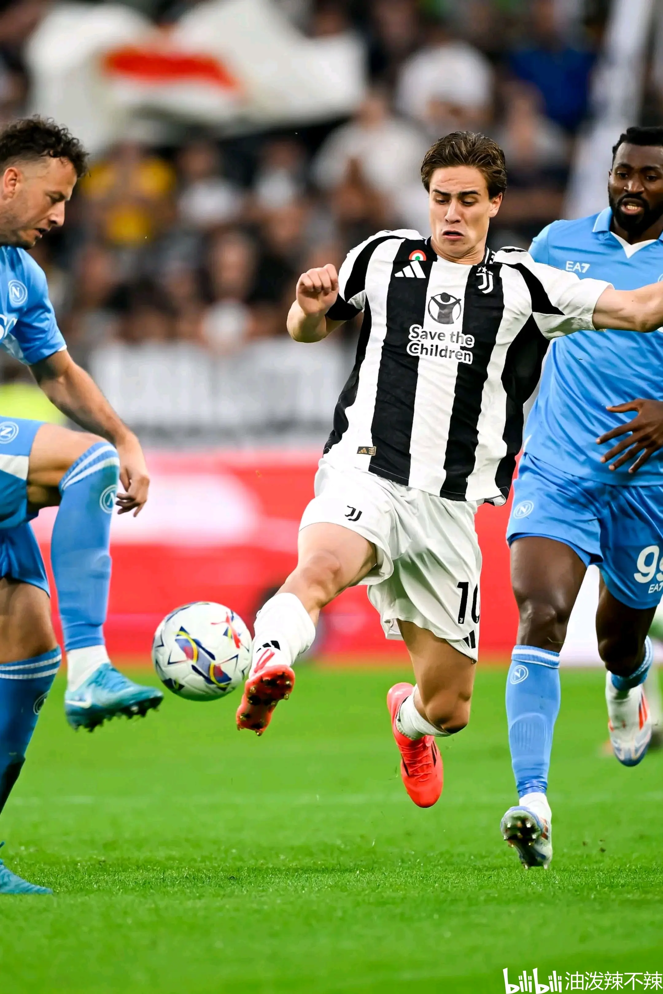 拜仁慕尼黑闷平尤文图斯,出线前景未明 拜仁慕尼黑闷平尤文图斯,出线前景未明