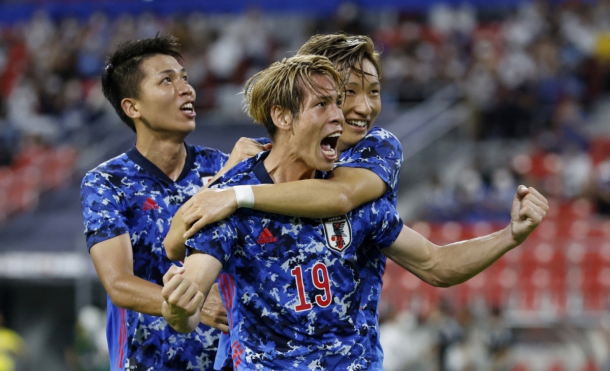 德国队轻取日本队，奥恰洛夫扛起全队