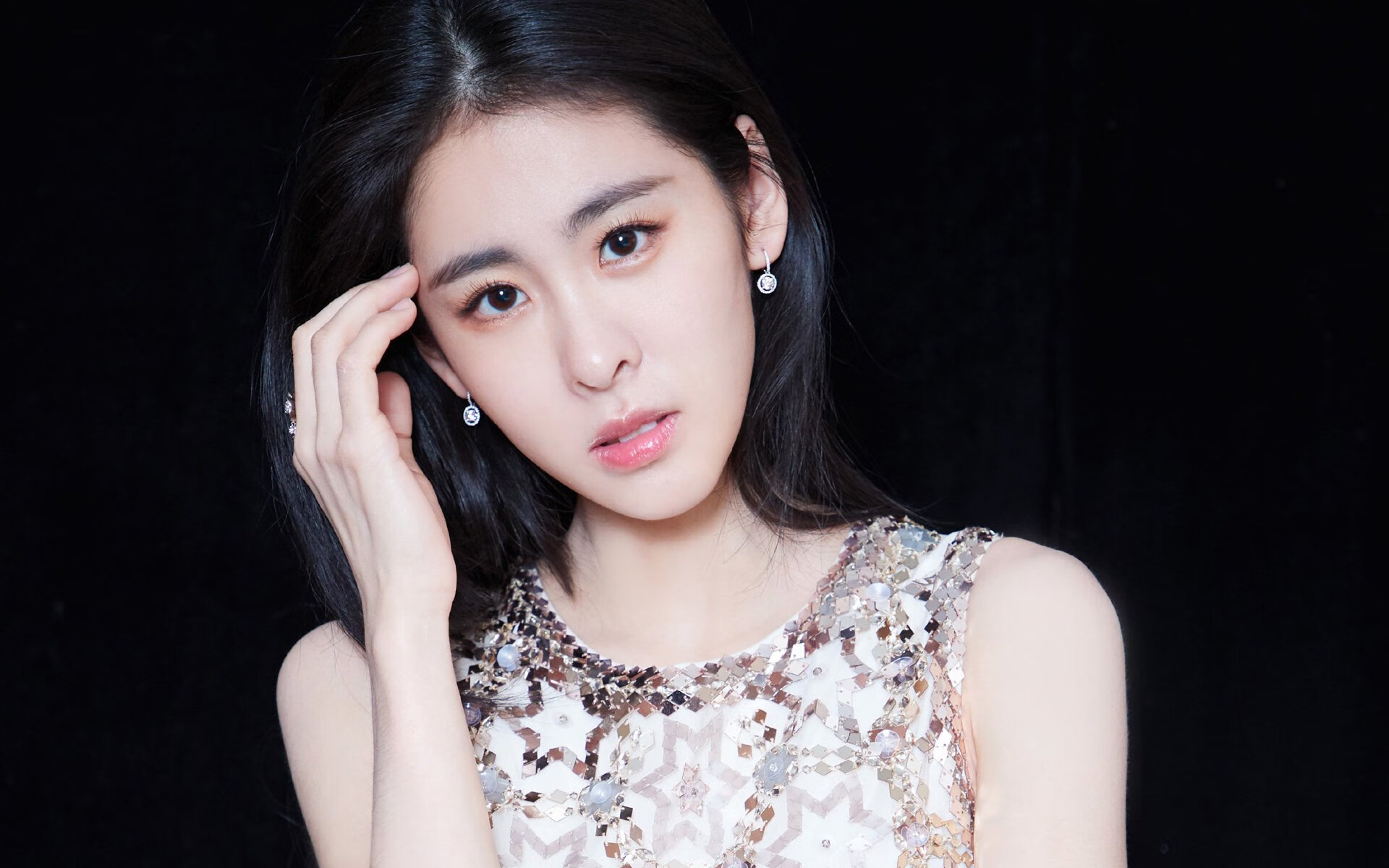 巴黎前夜的巨人身影，恩比德关键制胜点燃奥运周期