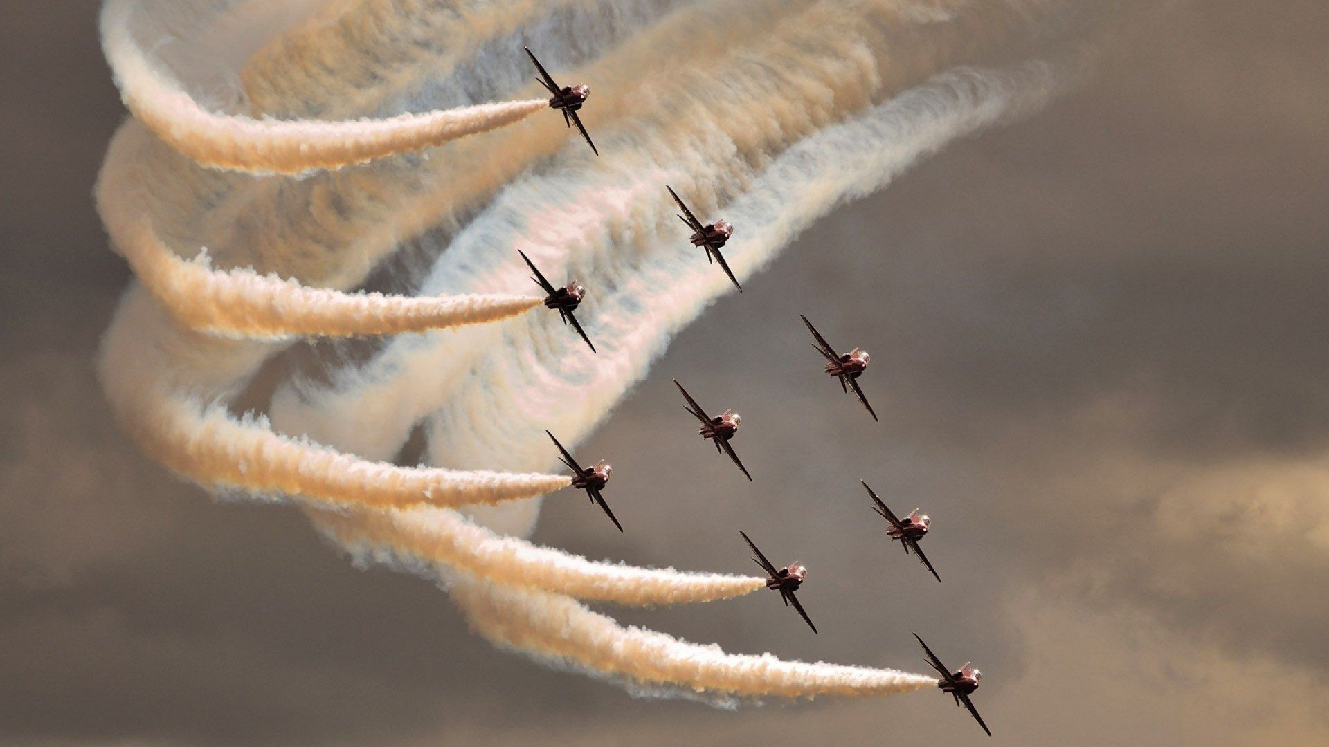 足球篮球遥相呼应，国家德比戏剧战局 热火上演绝地翻盘