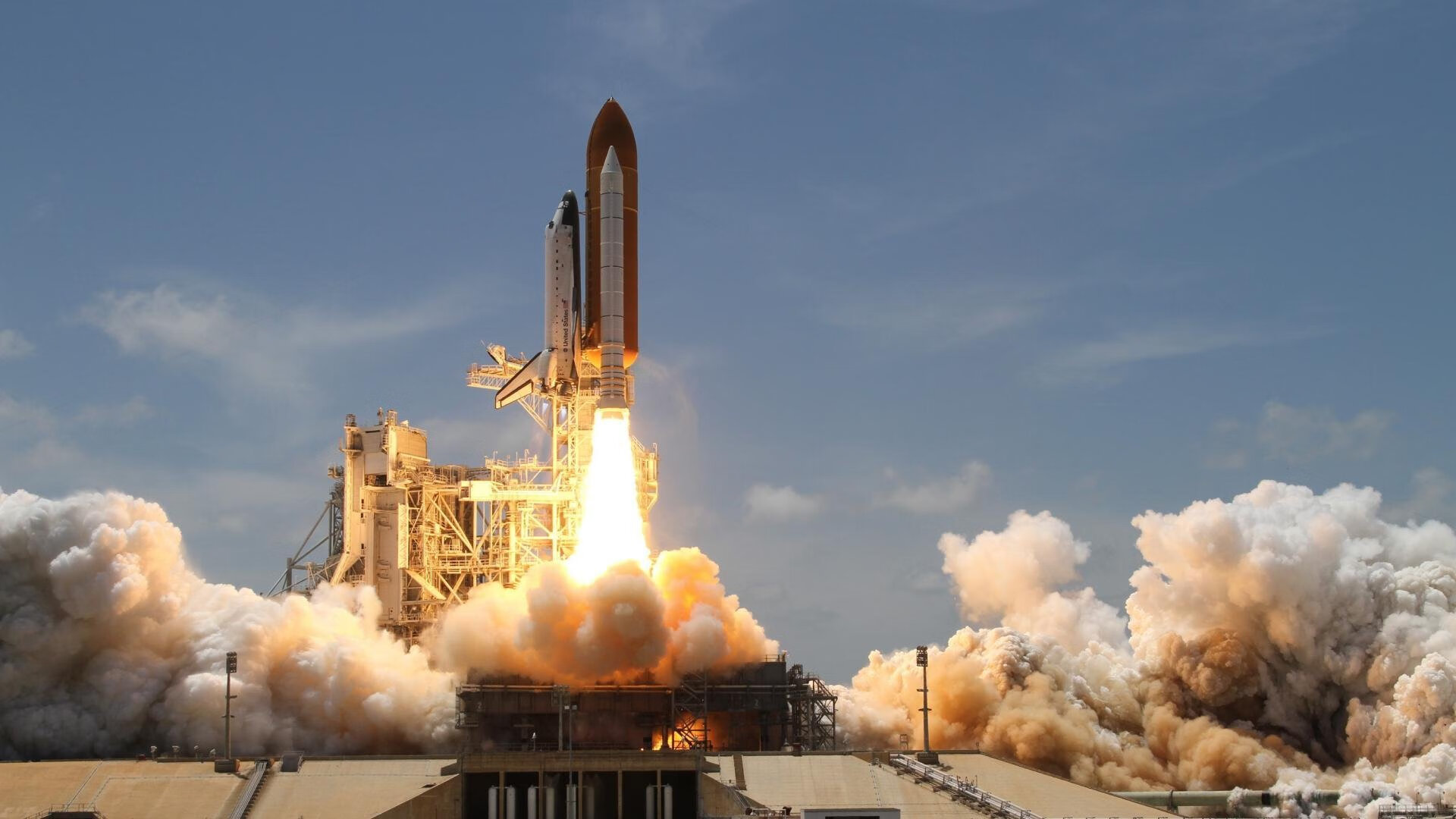 世俱杯-米切尔狂飙31+16统治内线，上海队主场力克广厦显强势