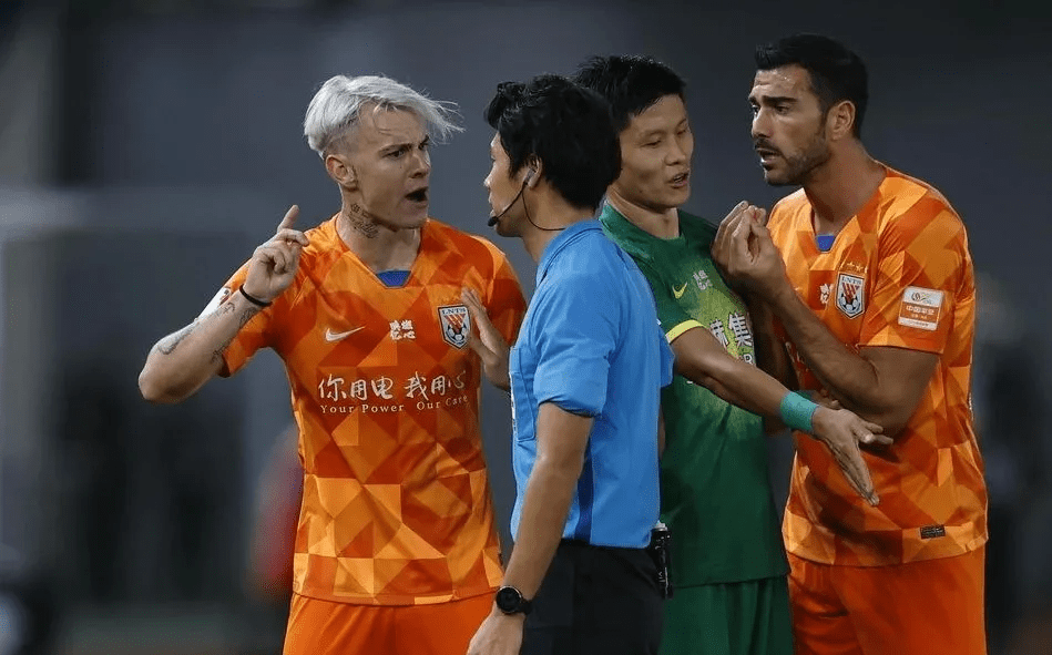 西甲国家德比之夜，范弗利特全程高能输出